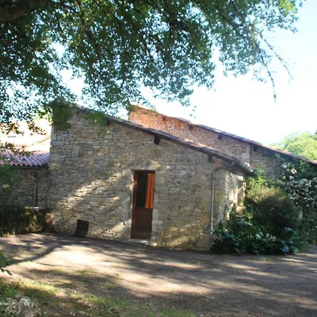 Les Des Guezoux Дом отдыха Vaunac (Dordogne)