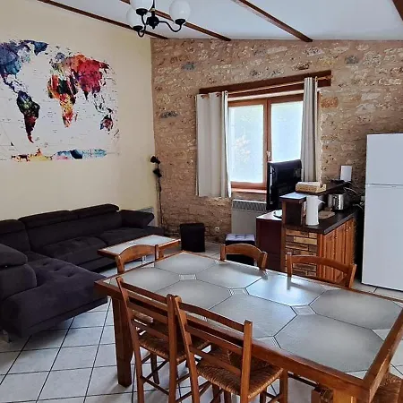 Nyaraló Les Des Guezoux *