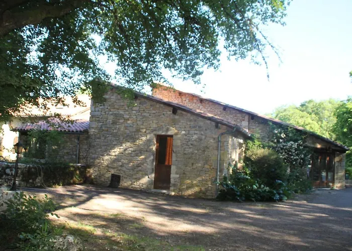 Les Des Guezoux Nyaraló Vaunac